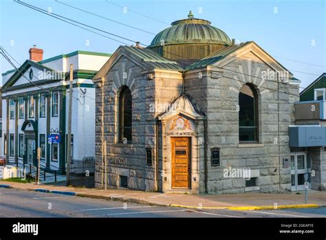 Montreal bank nova scotia hi-res stock photography and images - Alamy