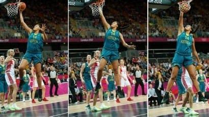 Liz Cambage Dunk