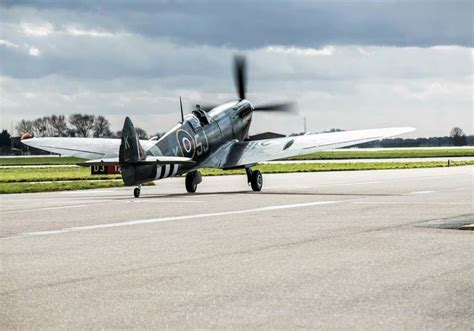 Pin By Martin Pospisil On Spitfire Supermarine Spitfire Fighter Jets