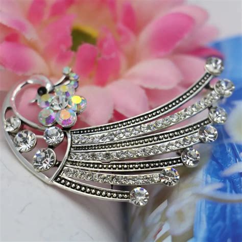 Hot Sale Peacock Glisten Rhinestone Brooch Breastpin Elegant Brooches