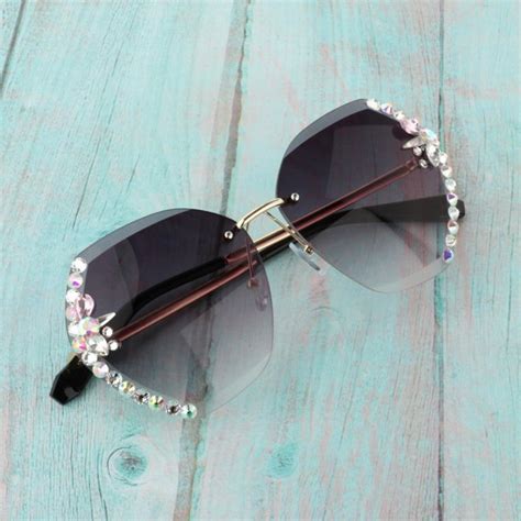 2021 Fashion Design Vintage Rimless Rhinestone Sunglasses Women Retro