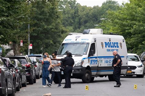 Suv Atropella Fatalmente A Ciclista Antes De Chocar Con Otro Vehículo En Brooklyn El Diario Ny