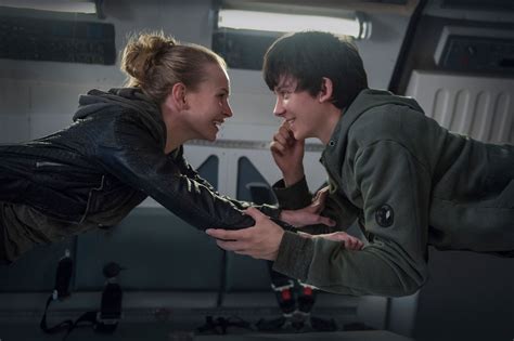 The Space Between Us Trailer Takes Asa Butterfield To Mars Collider