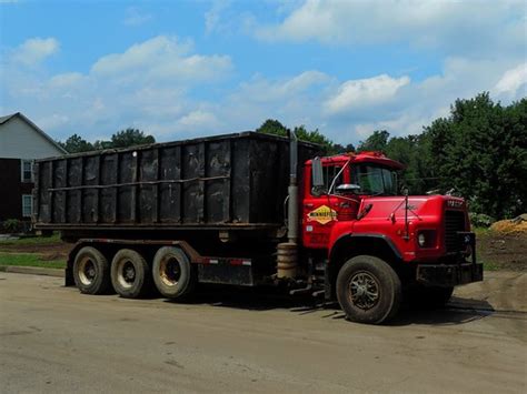 Vintage Mack Roll Off Dumpster Truck Owned By Jadell Minni Flickr