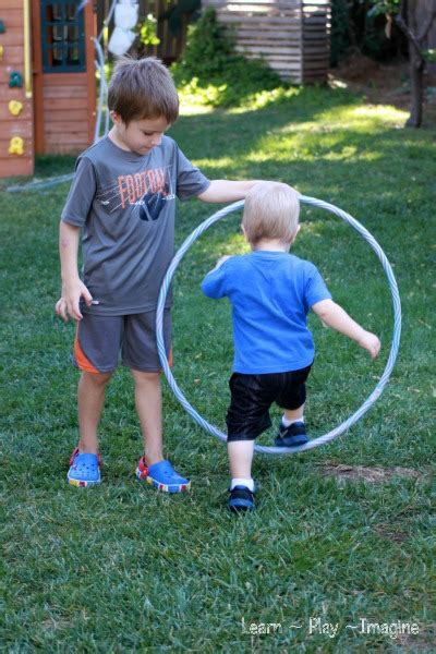 Gross Motor Activity {Hula Hoop Games} ~ Learn Play Imagine