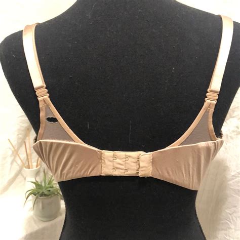 Nude Victorias Secret Dual Style Bra Gem