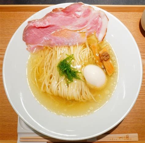 『地鶏そばblanc 地鶏味玉入』中華そば ぺる鶏のレビュー ラーメンデータベース