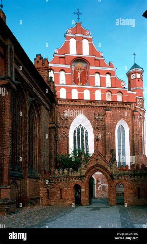 Osteuropa Litauen Vilnius Altstadt Bernhardiner Kirche Links