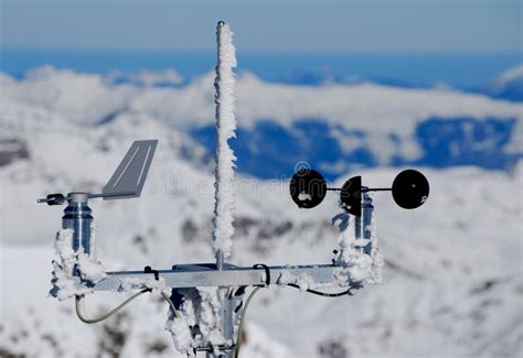 Stazione Metereologica Meteorologica Alpina Immagine Stock Immagine