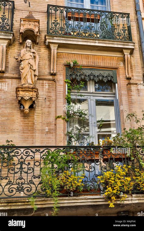 France, Toulouse. Balcony and door Stock Photo - Alamy