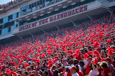 Fans react to arkansas razorbacks football stadium price hikes