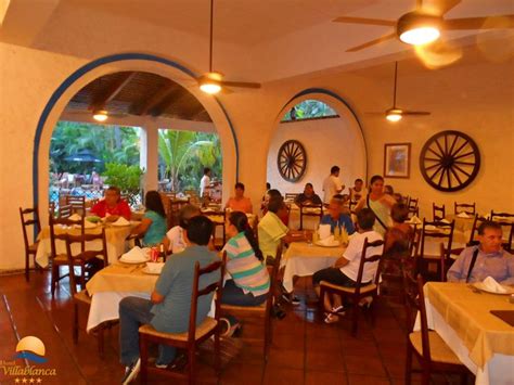 Julio Mes De La Guelaguetza Y El Hotel Villablanca Huatulco Lo