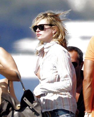 Celeb Wardrobe Malfunction Vol VI Upskirt Down Blouse Porn Pictures XXX Photos Sex Images