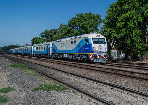 Trenes A Retiro 2