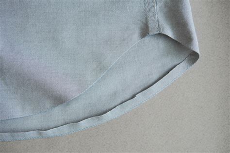 Два способа обработать фигурный низ изделия