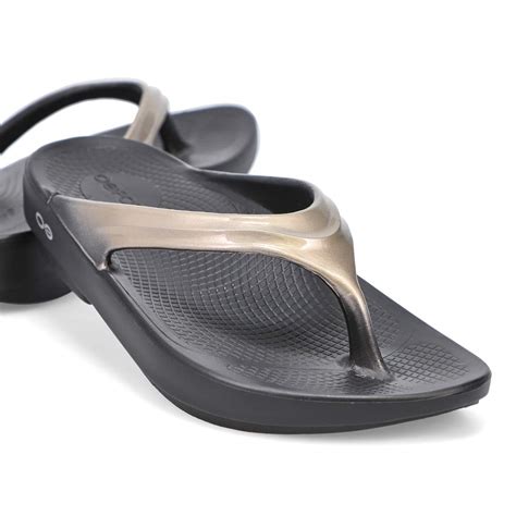 Oofos Women S Oolala Luxe Sandal Black Latt Softmoc