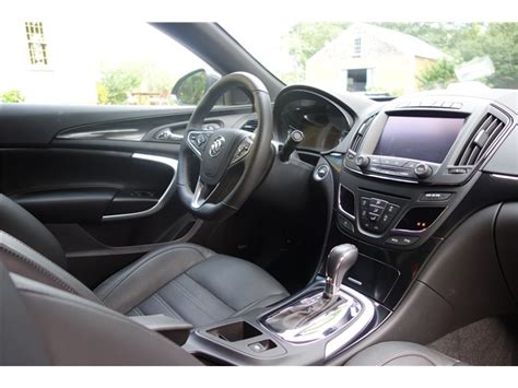 2017 Buick Regal: 111 Interior Photos | U.S. News