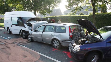 Schwerer Unfall auf Dortmunder Straße in Hamm