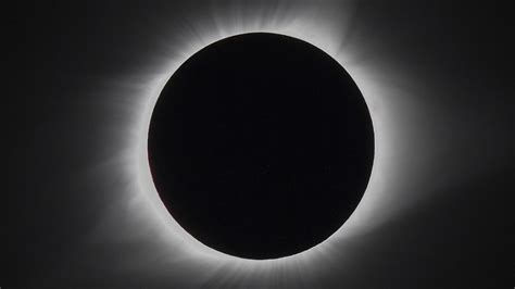 Solar eclipse 2024 livestream webcams: How to watch | Mashable