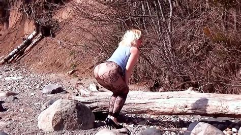 Fishnet Pantyhose On Big Ass Amateur Amateur Porn Feat Redroserus By Faphouse Xhamster