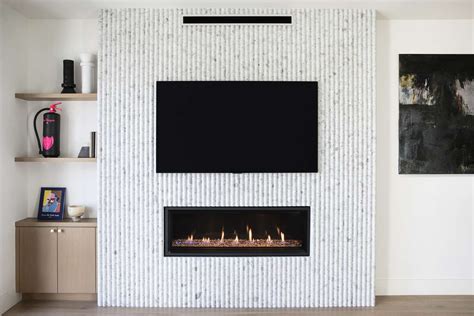 25 Sleek Electric Fireplace Ideas With A TV Above