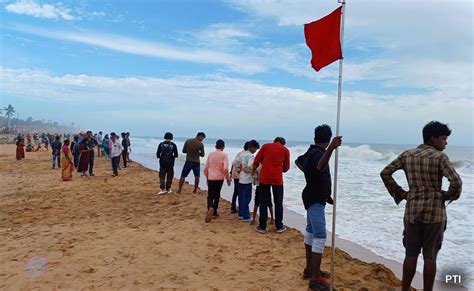 Cyclone Biparjoy Likely To Make Landfall On June 15 In Gujarat S Kutch