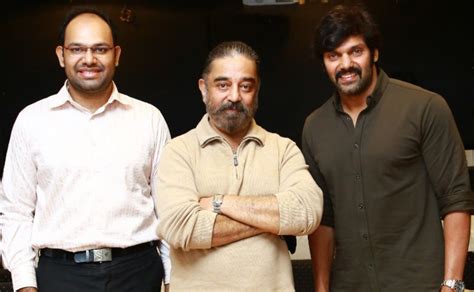 Arya Meets Kamal Haasan To Talk About His Upcoming Film Sarpatta ...