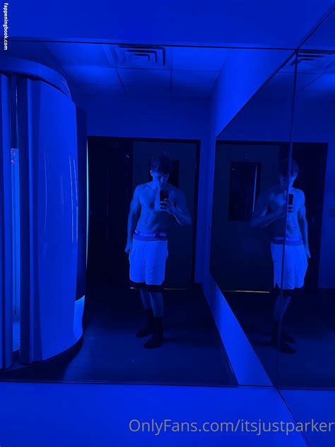 Itsjustparker Nude OnlyFans Leaks The Fappening Photo 6250008 FappeningBook