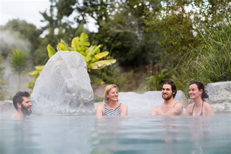 Taupo and Rotorua Geothermal Park and Pools| VR Hotels