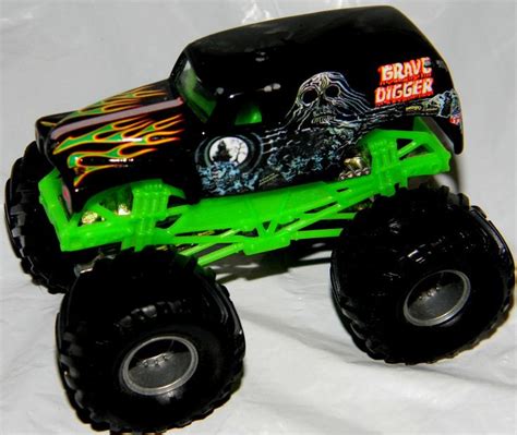 Hot Wheel Grave Digger Monster Truck Monster Jam Loose Used 1 64 Ch