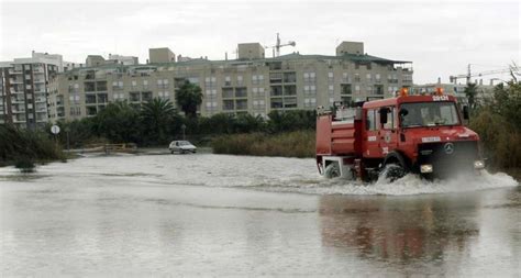 Colapsa El Techo De Un Supermercado En Ontinyent Por Las Lluvias