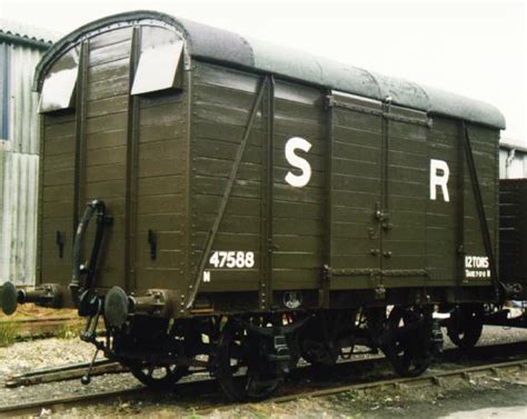 Bluebell Railway Wagons Southern Railway 12 Ton Ventilated Goods Van