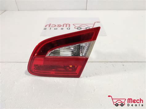 Skoda Superb Tail Light Right 3T5945108 Skoda Mechdeals