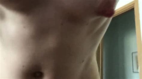 Petite Salope Blonde Baisee Dans La Bouche Et Chatte