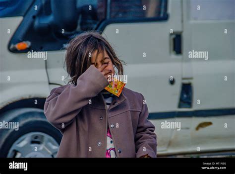 Sad Refugee Girl Closeup Hi Res Stock Photography And Images Alamy