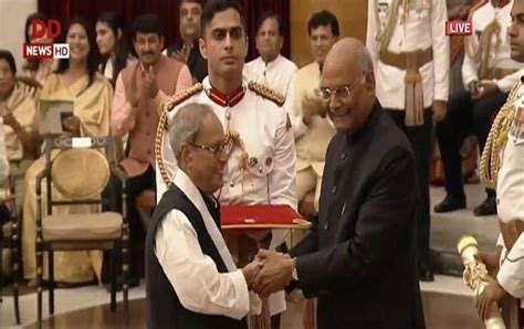 Pranab Mukherjee receives Bharat Ratna - KalingaTV