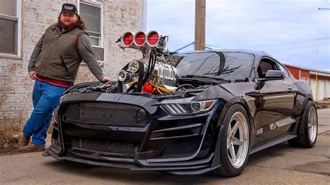 YouTuber slaps a 2000 hp engine in his Ford Mustang