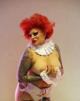 IF PENNYWISE WAS A WHORE Porn Pictures XXX Photos Sex Images PICTOA
