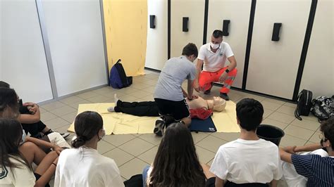 Imparare A Salvare Una Vita A Scuola Al Via I Corsi Di Primo Soccorso