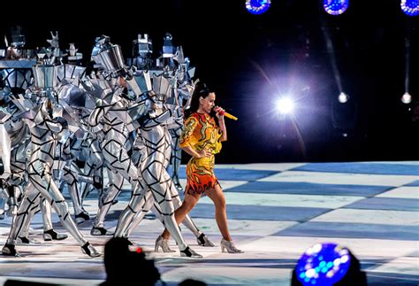 Katy Perry Super Bowl 2015 Half Time Performance Upclose [Photo Gallery ...