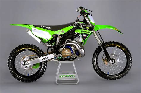 Two Stroke Tuesday New Age Looking Kawasaki Kx250 Motocross Action