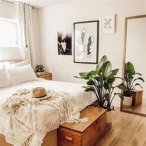 Lovely Bedroom Decor With Plant Ideas Pimphomee