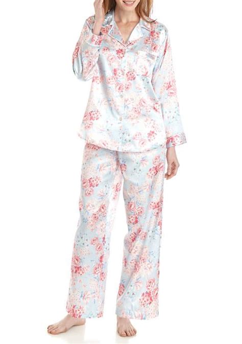 Miss Elaine 2 Piece Floral Pajama Set In 2020 Floral Pajamas Floral