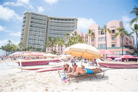 Beach Umbrella And Beach Chair Set Rental Waikīkī Beach Services