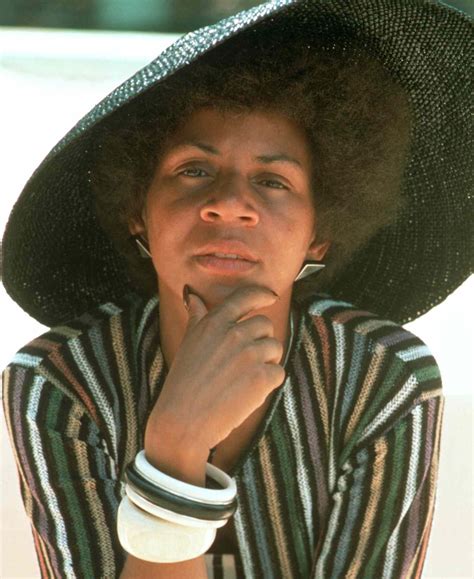 How Minnie Riperton die reports show her immense bravery 21