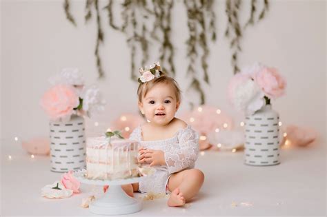 AmandaGail Photography Smash Cake Girl Birthday Cake Smash 1st