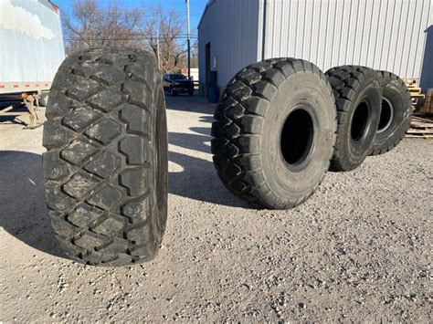 Firestone Versabuilt Ap Loader Dozer Tires Bigiron Auctions