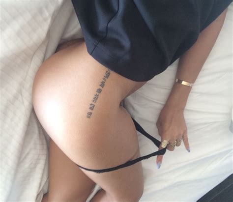 Rihanna Icloud Nude Leaked Photos The Fappening