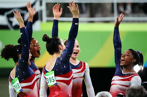 U.S. Women Jump, Spin and Soar to Gymnastics Gold - The New York Times