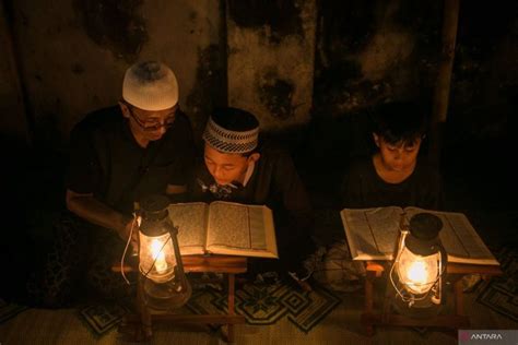 Tadarus Al Quran Sambut Malam Lailatul Qadar Antara News